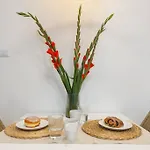 June A Apartman