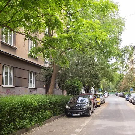 June A * Cracovia